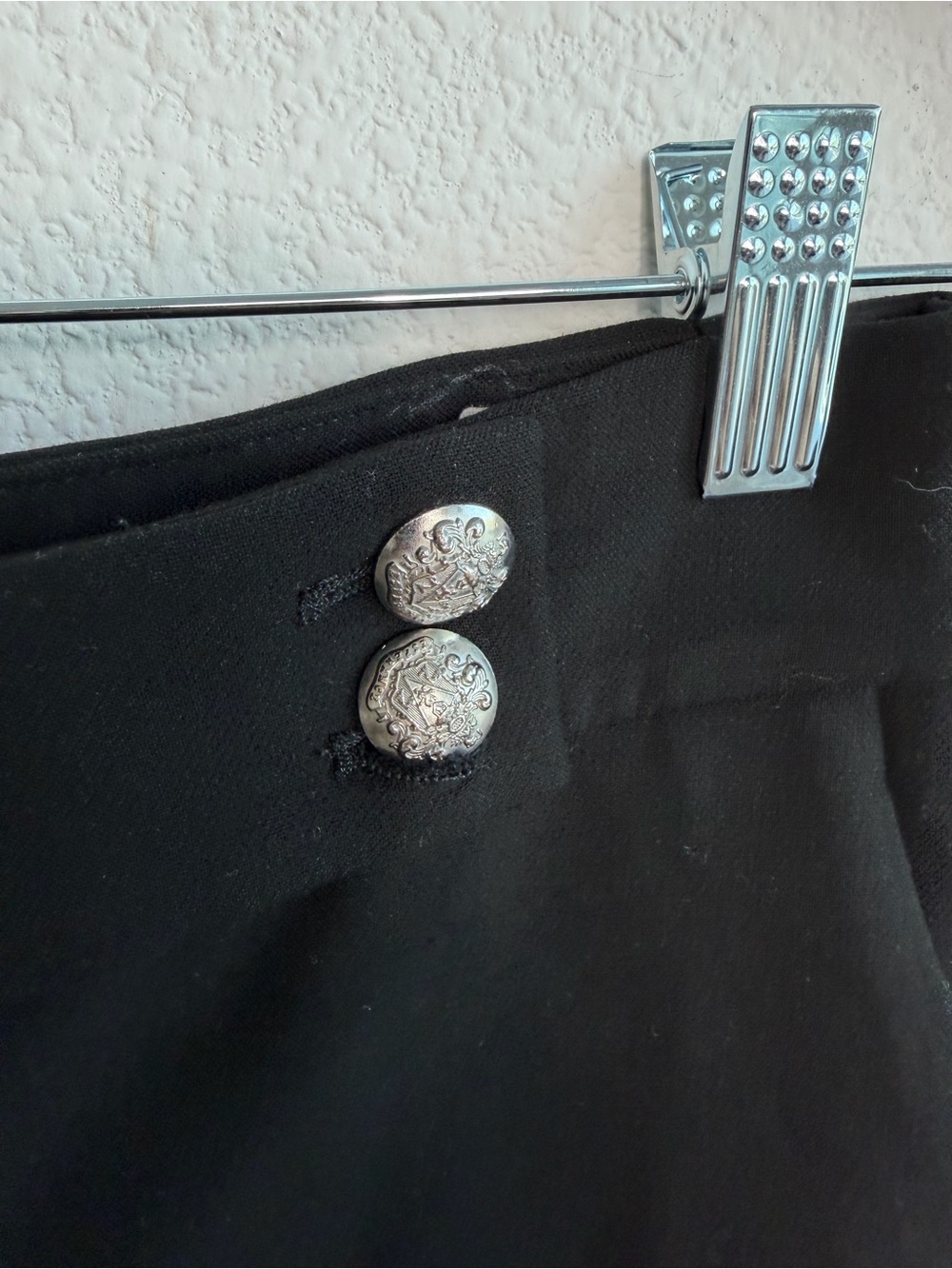 Veronica Beard Renzo Crest Cropped Button Pants Black Sz 2 Business Quiet Luxury - Picture 3 of 7